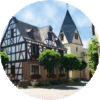Rathaus und Kapelle auf dem Gertrudenhof